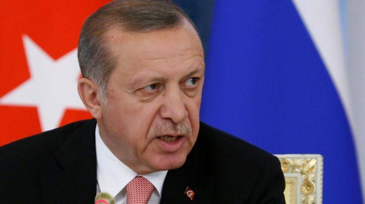 أردوغان يعلن استئناف نقل الحبوب من أوكرانيا