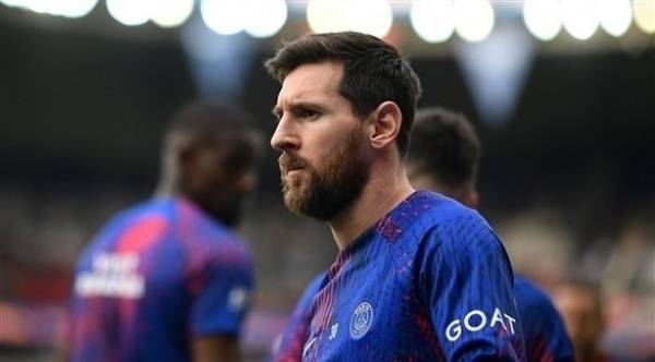قبل كأس العالم.. سان جيرمان يعلن إصابة ميسي
