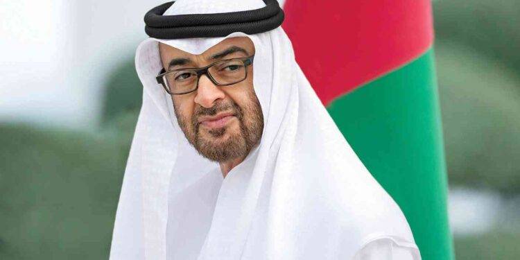 محمد بن زايد يؤكد مواصلة العمل لخفض الانبعاثات بقطاع الطاقة