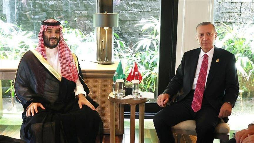 ولي العهد السعودي يلتقي اردوغان على هامش قمة بالي
