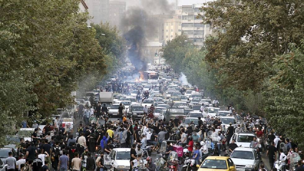 واشنطن: على العالم الاتحاد لمعالجة تدهور حقوق الإنسان بإيران