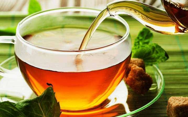 ضررها كبير.. 5 أطعمة لا تأكلها عندما تشرب الشاي