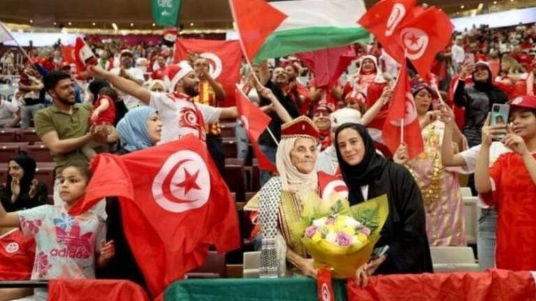 بالفيديو.. أكبر مشجعة في بطولة كأس العالم 2022