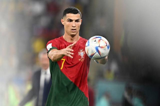 تقرير يتحدث عن اقتراب رونالدو من النصر السعودي وقيمة الصفقة