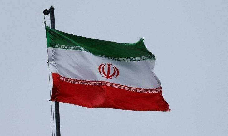 إيران تحكم بالإعدام على أربعة أشخاص بتهمة 