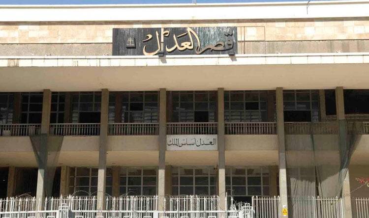 عودة تدريجية للقضاة لتسيير أمور قصور العدل؟