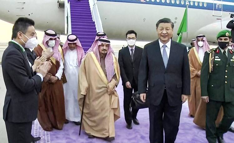 الرئيس الصيني: سأبحث مع الملك سلمان وولي عهده التعاون الثنائي والقضايا المشتركة