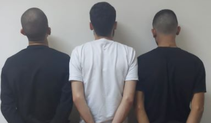 توقيف عصابة مسلحة سرقت أحد المنازل في بشامون