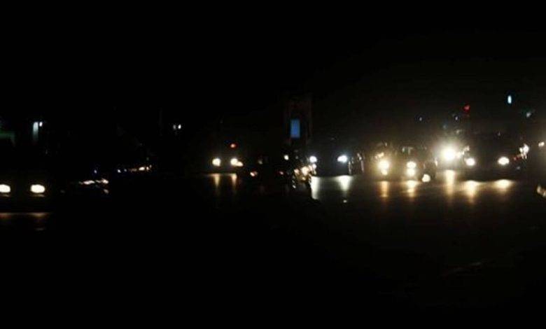 عطل مفاجئ يتسبب في انقطاع الكهرباء في عموم السودان