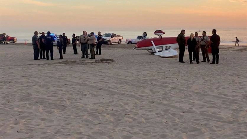 مقتل شخص بتحطم طائرة صغيرة على شاطىء في كاليفورنيا