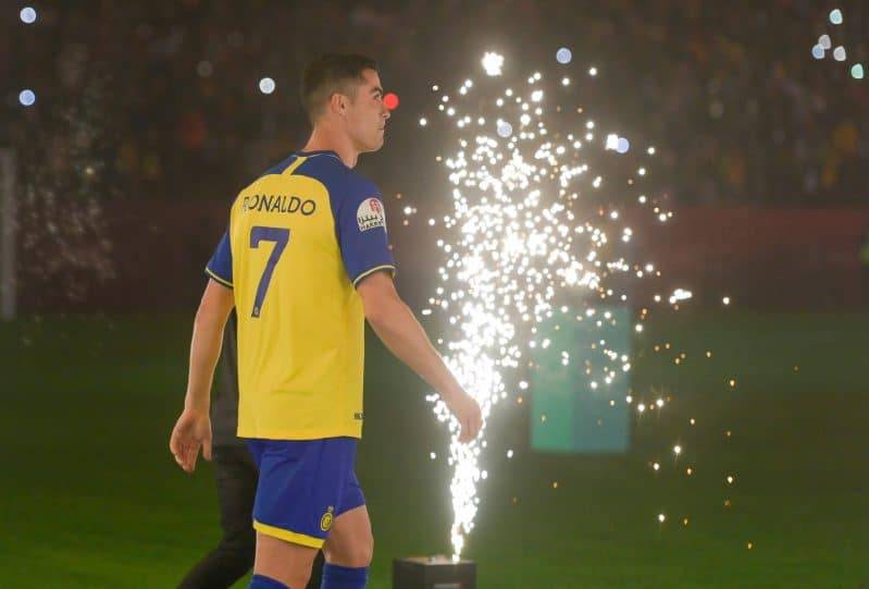 رئيس كورينثيانز: فاوضنا رونالدو.. لكنه اختار النصر