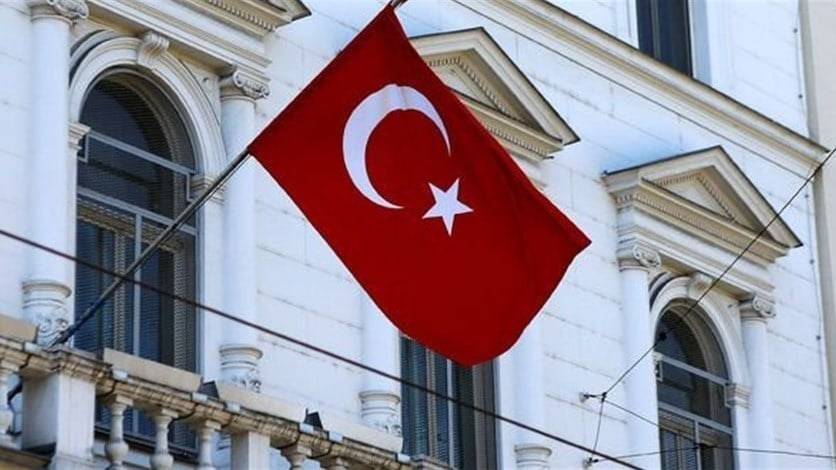 تركيا مستعدة للضغط لاقامة مناطق 