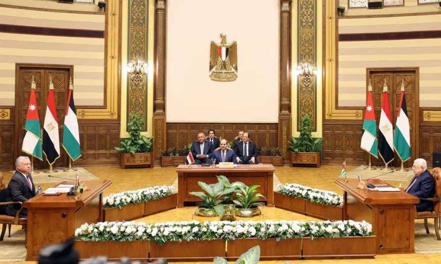 القمة المصرية الفلسطينية الأردنية تؤكد على 