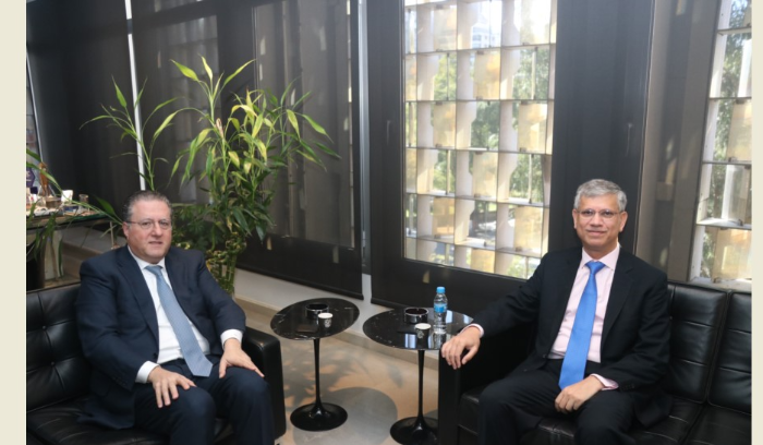 تنمية التعاون الإقتصادي بين شقير وسفير باكستان