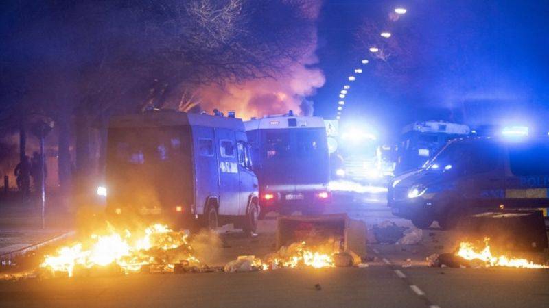 إطلاق نار وانفجارات في أحدث أعمال عنف بالسويد