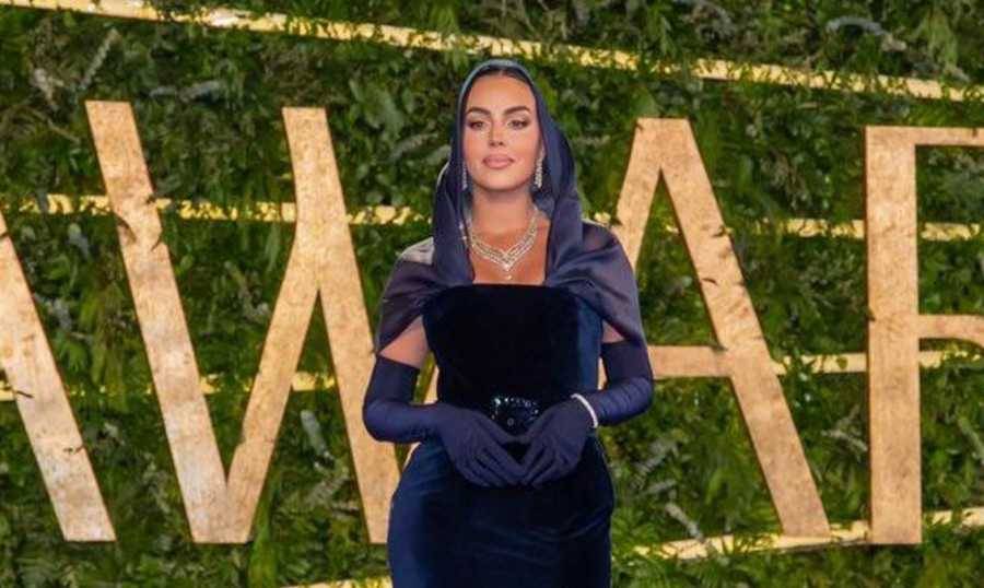 مصمم فساتين جورجينا رودريغز: أردنا فستانا يحترم التقاليد العربية