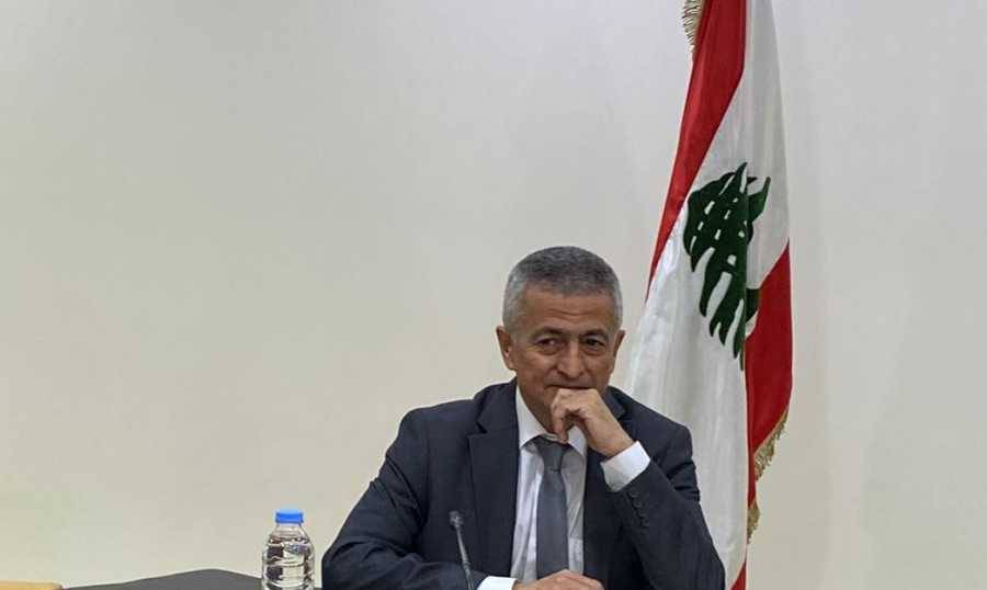 قرارٌ جديد لوزير المال