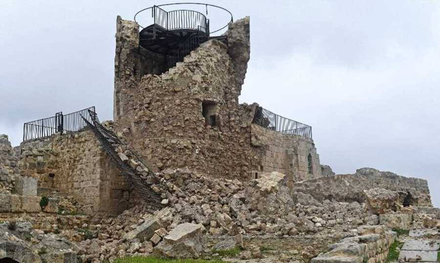 أضرار في قلعة حلب الأثرية جراء الزلزال المدمّر