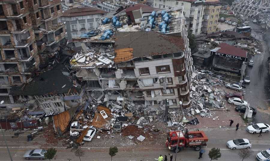 زلزال تركيا وسوريا.. حصيلة الوفيات تتجاوز 41 ألفا وأكثر من 50 ألف مبنى بتركيا مرشح للهدم