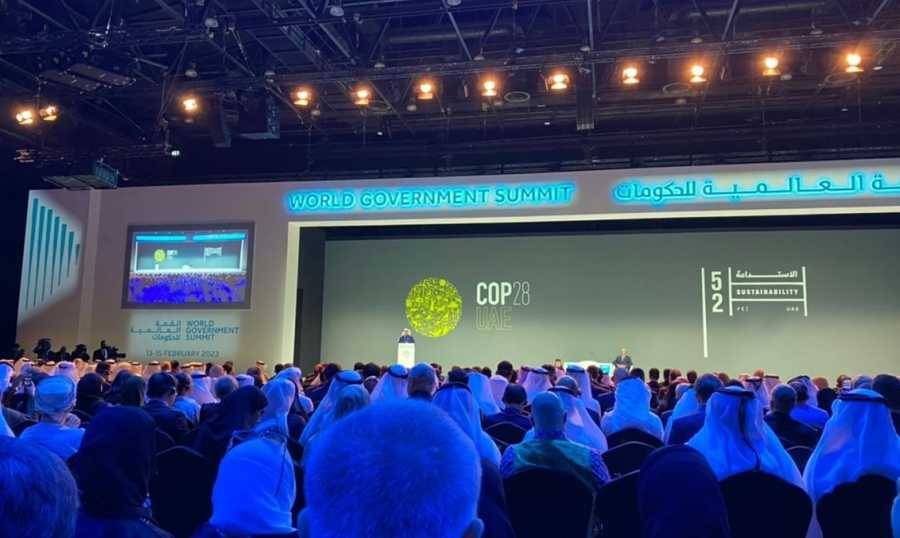 القمة العالمية للحكومات تفتتح أعمالها بمشاركة دولية
