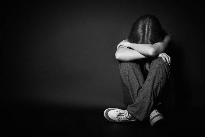 إحباط عملية بيع فتاة قاصر من قبل والدتها وزوجها!