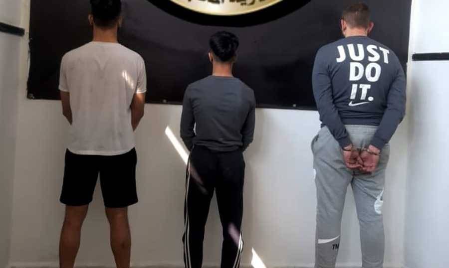 توقيف 3 مطلوبين في منطقة حي السلم