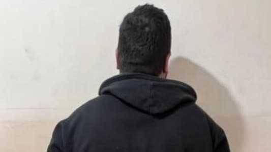 أحد أخطر المطلوبين بجرم سرقة السيارات وتهريبها في قبضة الأمن