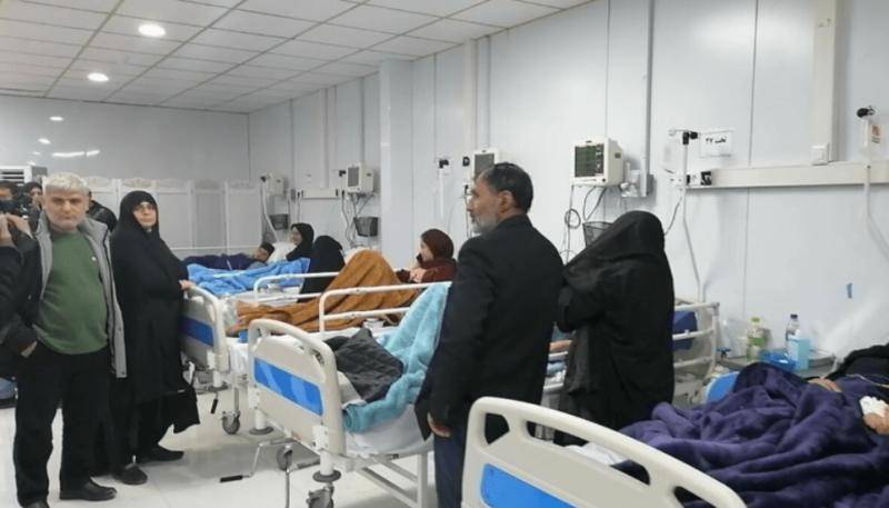 هجمات الغازات السامة.. طالبات إيرانيات يتقلبن في المستشفى