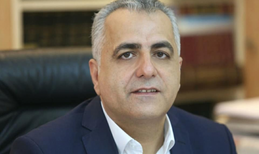 كركي يفسخ العقد مع طبيبين وصيدلية