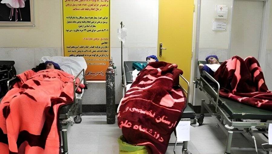 تسميم مريب لطالبات إيران!