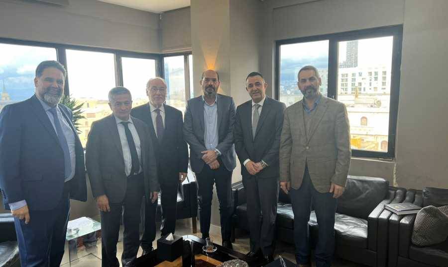 فتح حساب لصالح 