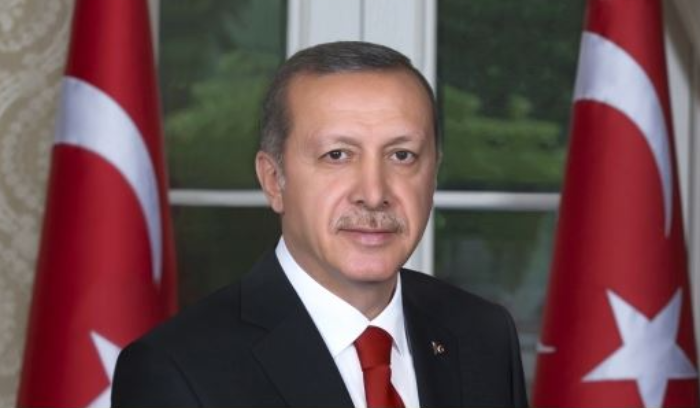 إردوغان يناشد رجال الأعمال الأتراك تكريس جهودهم من أجل متضرري الزلزال