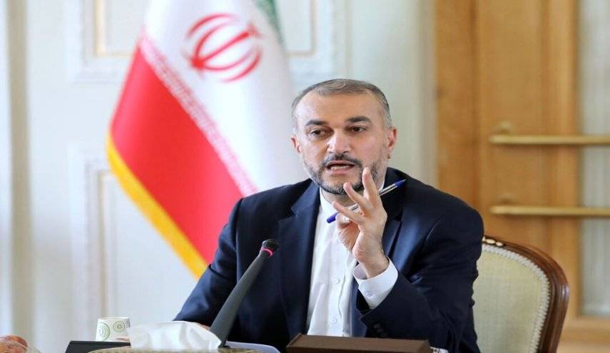 إيران للحكومة الفرنسية: ينبغي أن تتكلمي مع شعبك وتصغي إلى صوته