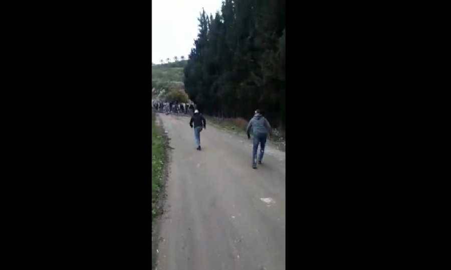 بالحجارة وعبوات الزجاج.. اعتداء على القوى الأمنية في تفاحتا جنوبية!