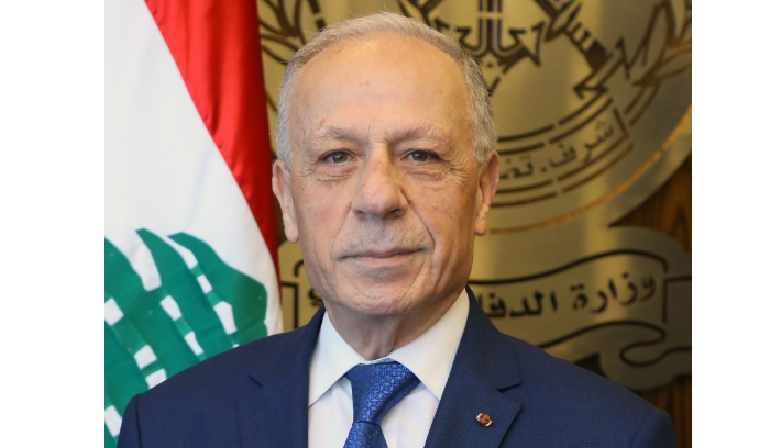 وزير الدفاع : العدالة والمساواة للعسكريين في الخدمة والتقاعد