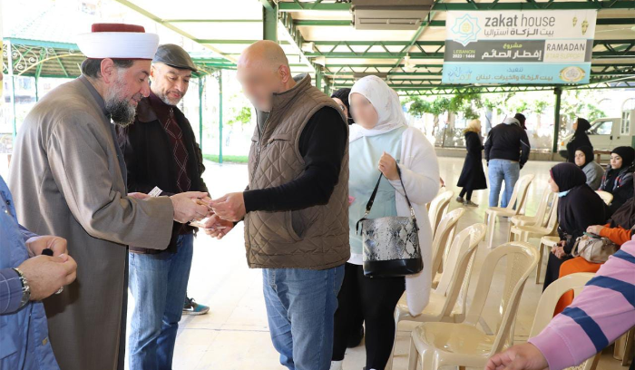 مئات الأسر المسجلة تستفيد من مشروع إفطار الصائم