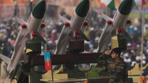 الهند تعرض على دول إفريقية عتاداً عسكرياً 