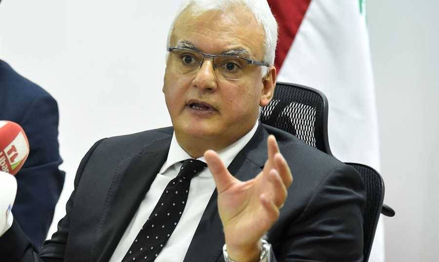 القرم: متوجهون الى عزل لبنان كلياً عن العالم