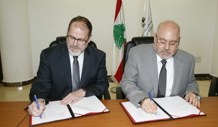 الأبيض وقع مذكرة تفاهم لضمان تأمين لقاح الإنفلونزا للبنان