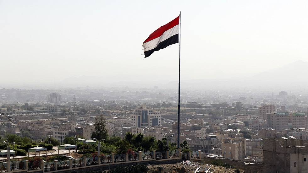 أ.ف.ب نقلاً عن دبلوماسيين: وفد سعودي في صنعاء لإجراء محادثات مع الحوثيين حول عملية السلام
