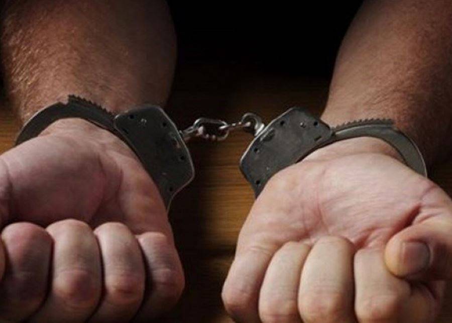 مروجو عملة مزورة ومخدرات في قبضة الأمن