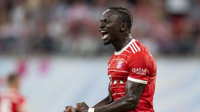 مفاجأة.. إدارة بايرن قررت طرد ماني لولا تدخل 