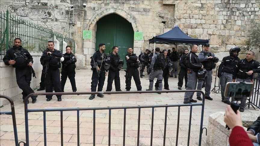 التوتر مستمر... إسرائيل تغلق باب المغاربة المؤدي للأقصى
