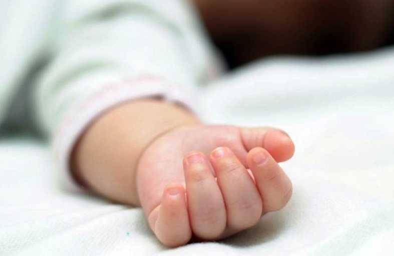 وفاة ابن الـ3 أعوام بعد سقوطه من الطابق الأول