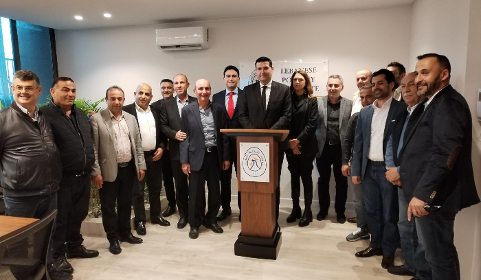 وزير الزراعة يزور 