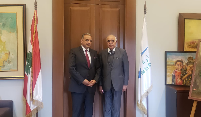 الشؤون العامة بين المرتضى ونقيب المحررين
