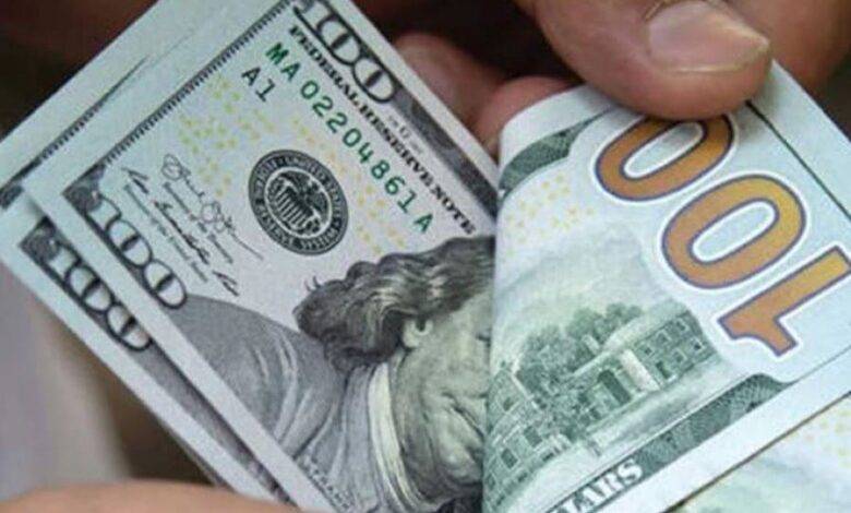 كيف افتتح دولار السوق السوداء صباحاً؟