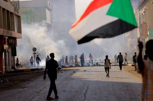 أوقفوا القتال.. دعوات واسعة لتهدئة في السودان
