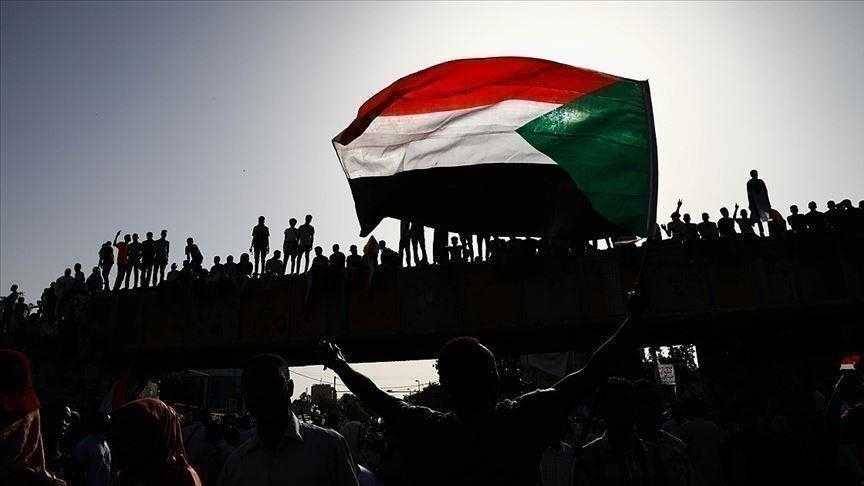 طرفا الصراع في السودان يوافقان على مفاوضات في السعودية