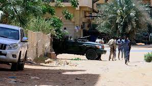 نقابة أطباء السودان: إرتفاع عدد القتلى من المدنيين إلى 425 والمصابين إلى 2091 منذ بداية المواجهات